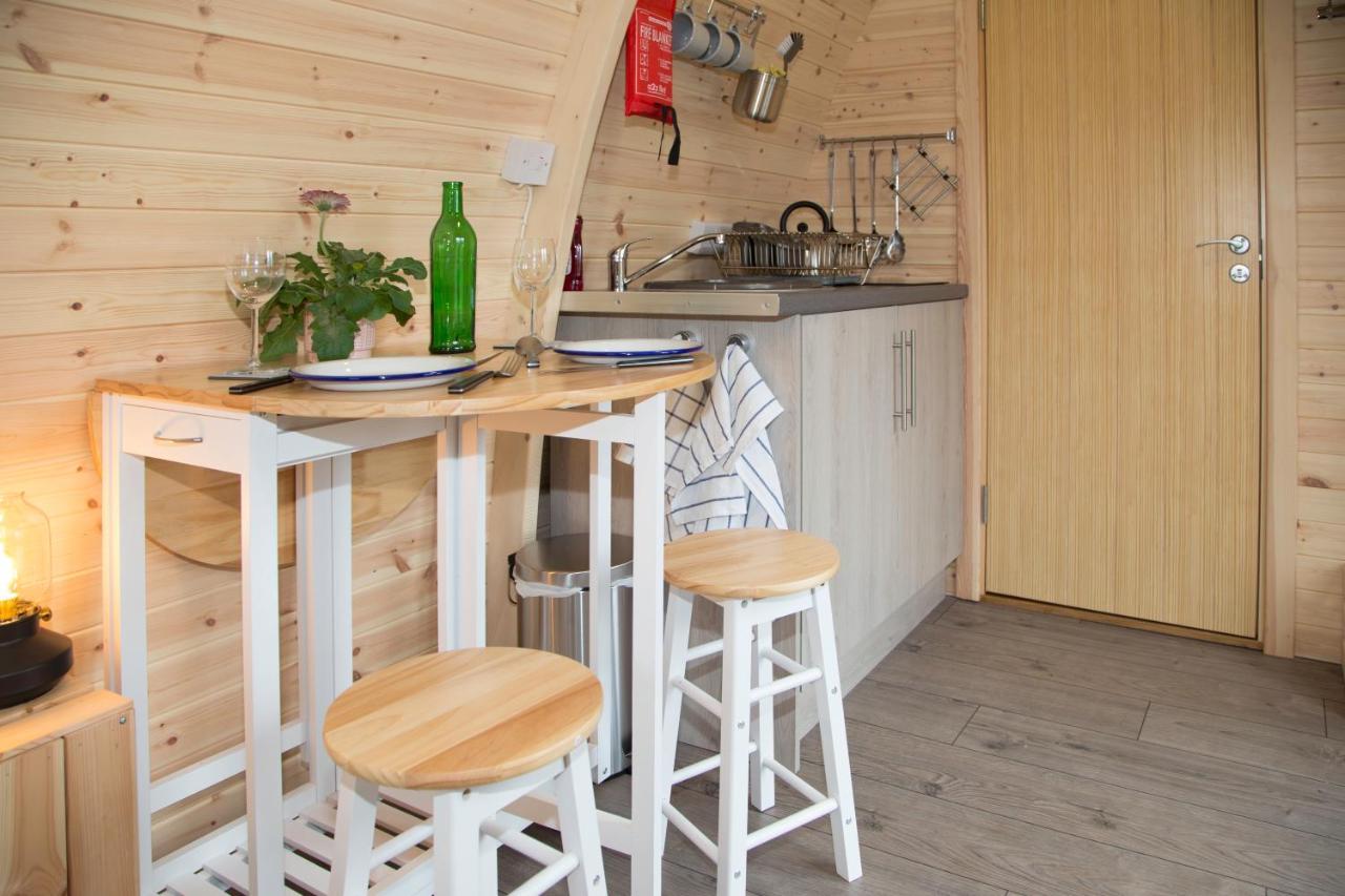 Hotel Clova Pod, Kilry Eco Pods Blairgowrie and Rattray Exterior foto